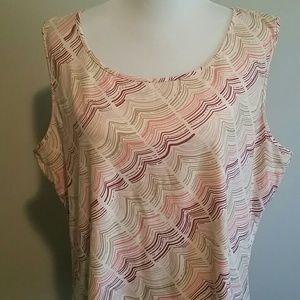 Apostrophe sleeveless tank top